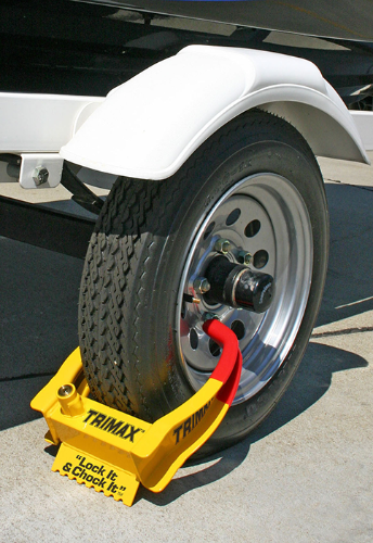 Deluxe Universal Wheel Chock Lock Calgary 2