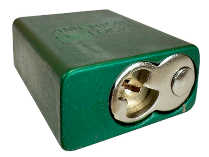 Alum Padlock. 1-1/2" Body, 1/4" Shackle Diameter, 1" Shackle Length. Green, Calgary 5