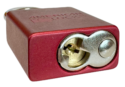 Alum Padlock.1-1/2" Body, 1/4" Shackle Diameter, 1-1/2" Shackle Length. Red, Calgary 5
