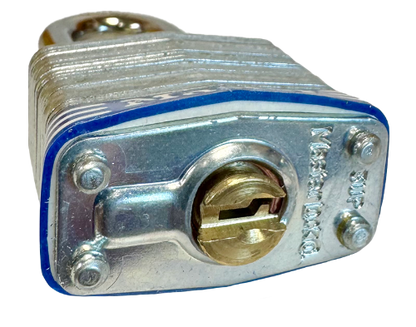 Laminated Steel Padlock, Universal Pin, Uncoded Keying, 1-9/16"Wx3/4"SC Calgary 4